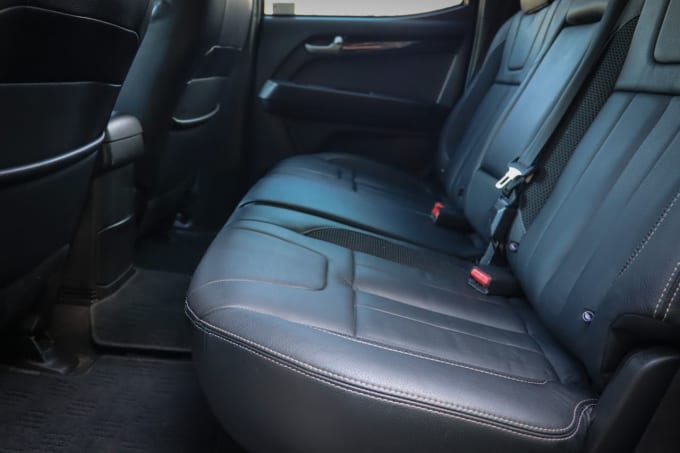 2025 Isuzu D-max