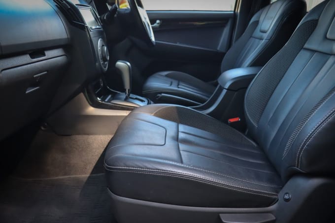 2025 Isuzu D-max