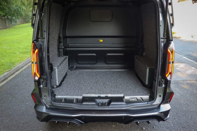 2025 Ford Transit Custom
