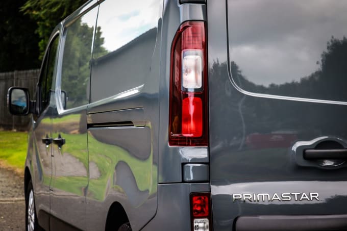 2025 Nissan Primastar