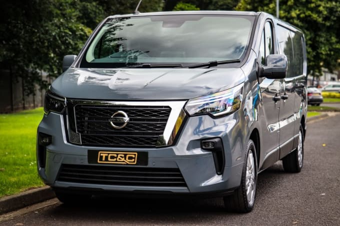 2025 Nissan Primastar