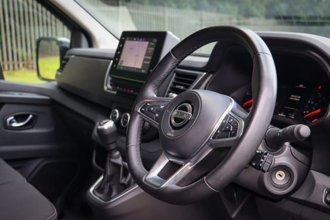 2025 Nissan Primastar