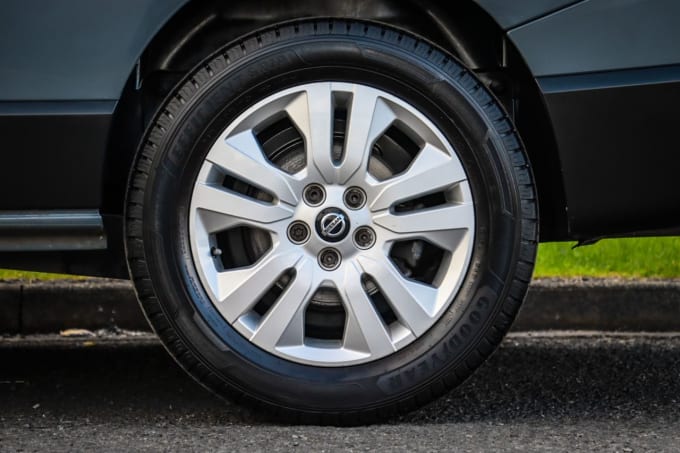 2025 Nissan Primastar