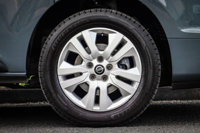 2025 Nissan Primastar