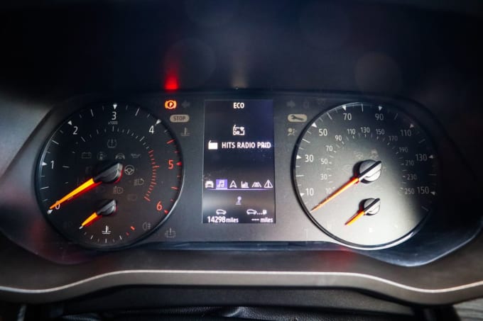 2025 Nissan Primastar