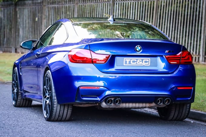 2025 BMW M4