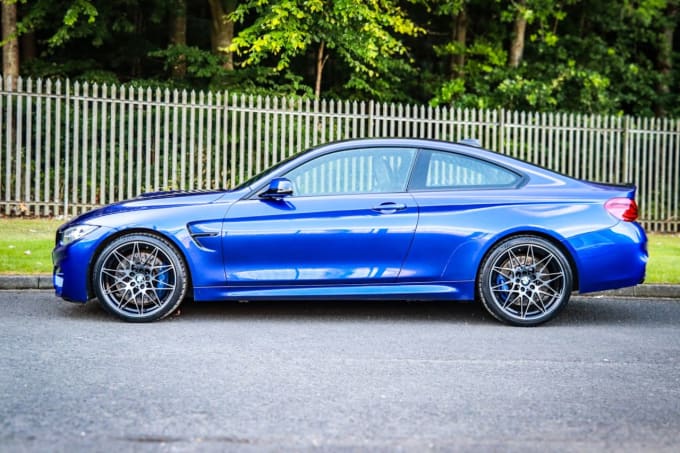 2025 BMW M4