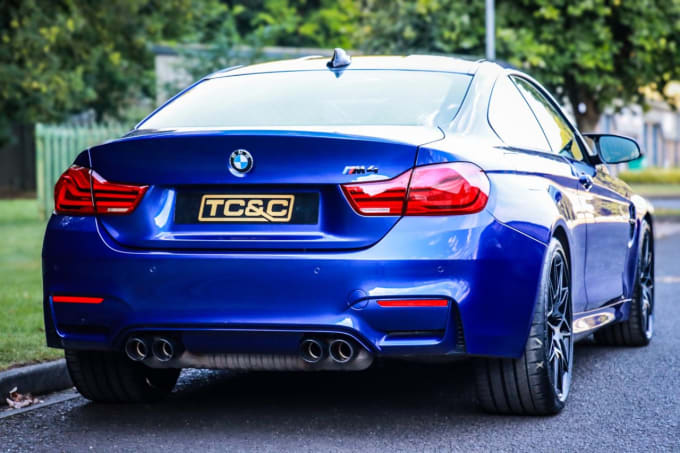 2025 BMW M4