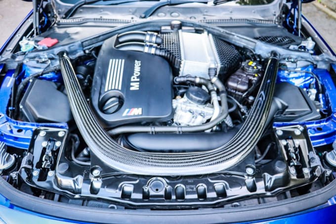2025 BMW M4
