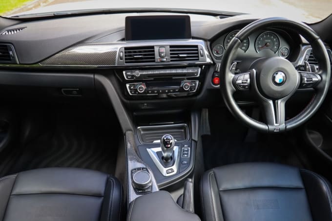 2025 BMW M4