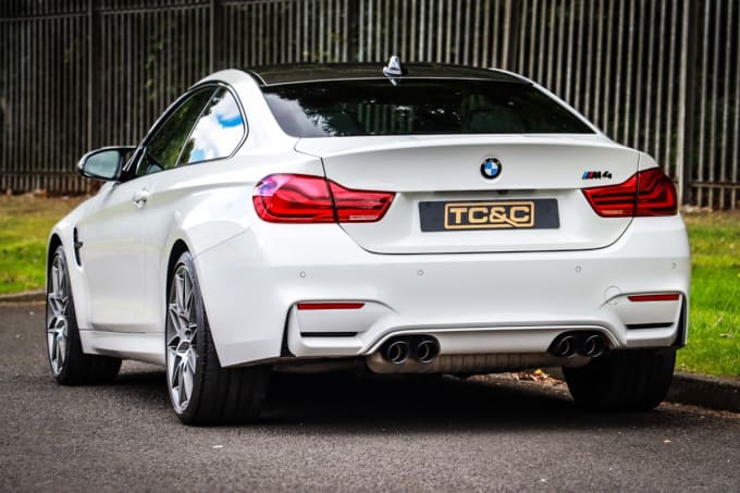 2025 BMW M4