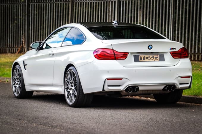 2025 BMW M4