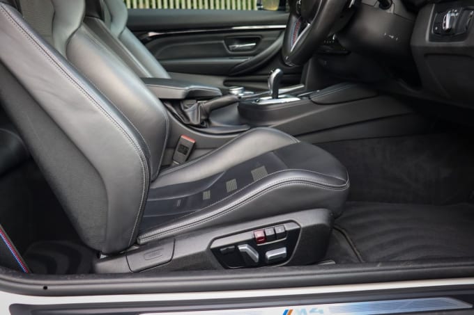 2025 BMW M4