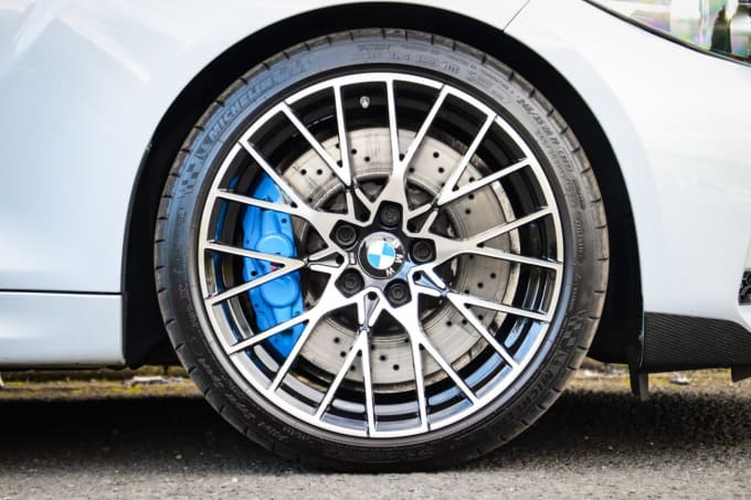 2019 BMW M2