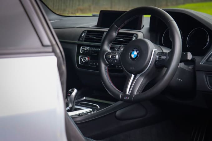 2019 BMW M2