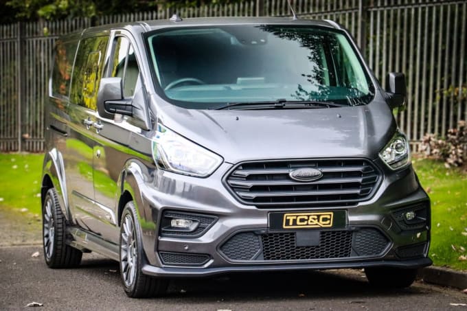 2023 Ford Transit Custom