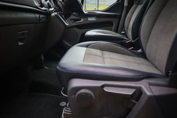 2023 Ford Transit Custom