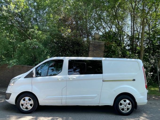 2025 Ford Transit Custom