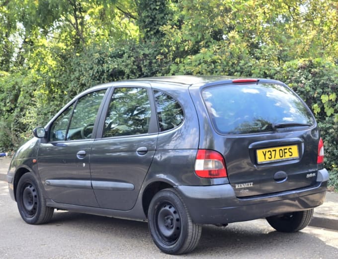 2025 Renault Scenic