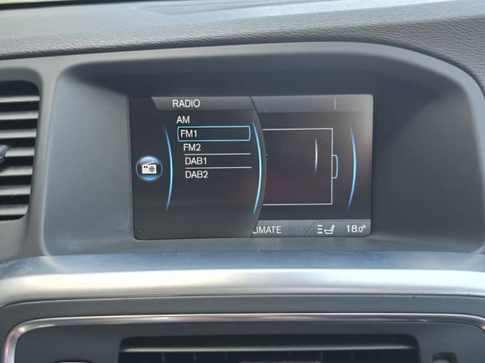 2025 Volvo V60