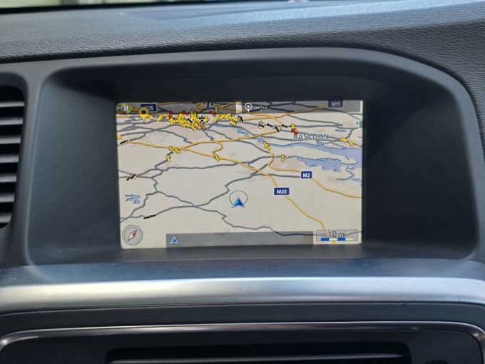 2025 Volvo V60