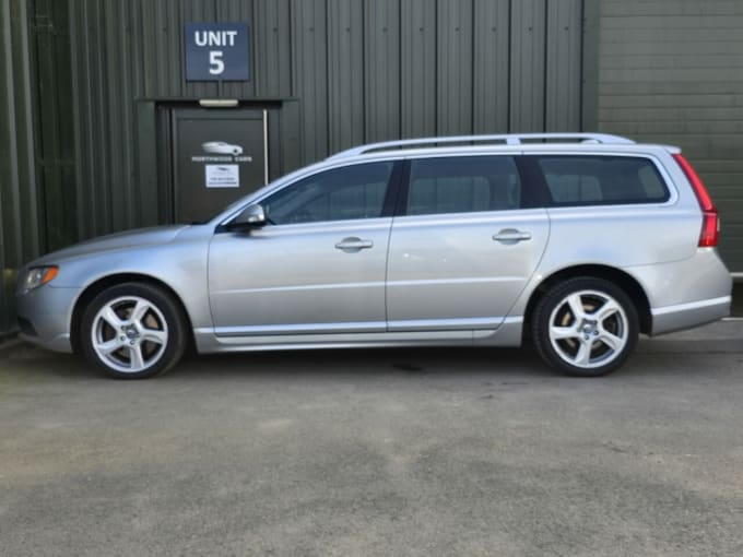 2025 Volvo V70