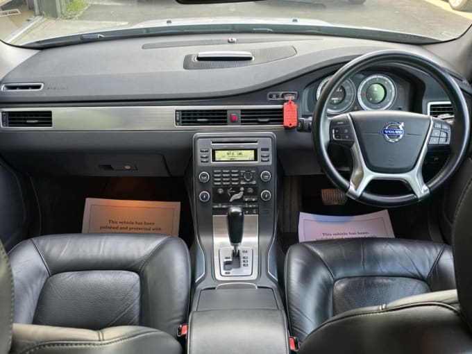 2025 Volvo V70