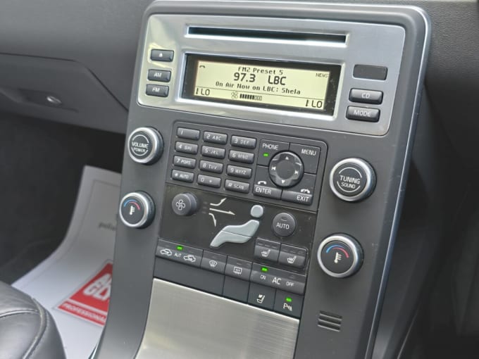 2025 Volvo V70