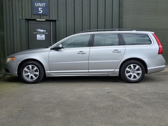 2025 Volvo V70