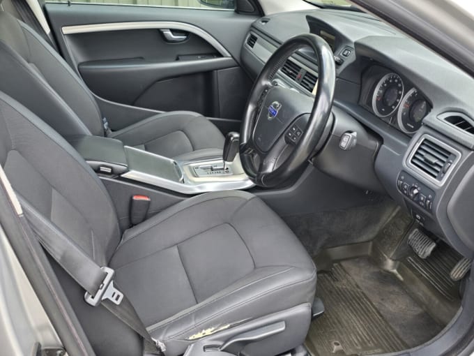 2025 Volvo V70