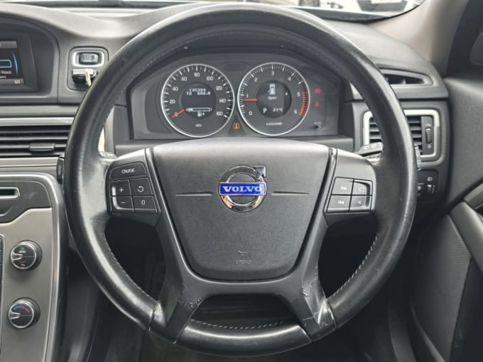 2025 Volvo V70