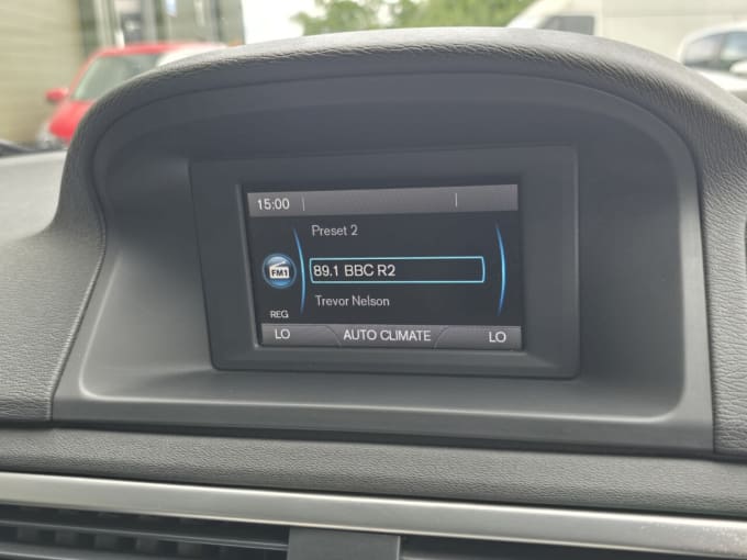 2025 Volvo V70