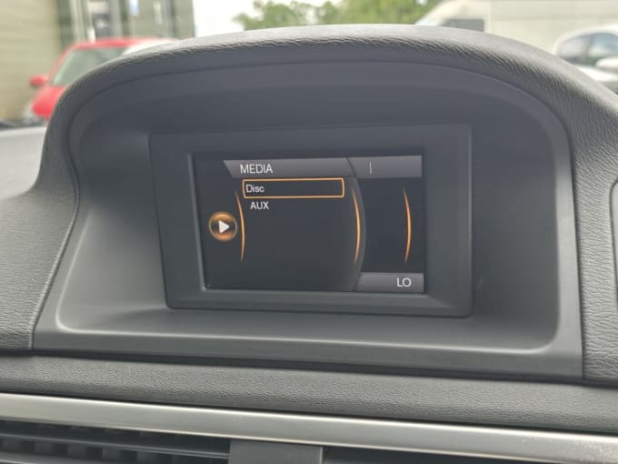 2025 Volvo V70