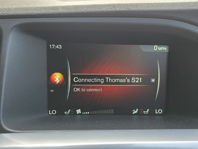 2025 Volvo V60