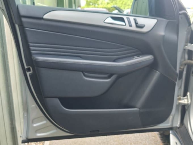 2025 Mercedes-benz M-class