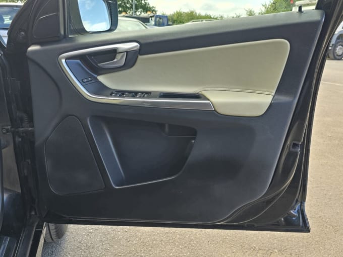 2025 Volvo Xc60