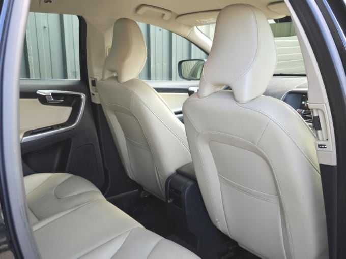 2025 Volvo Xc60