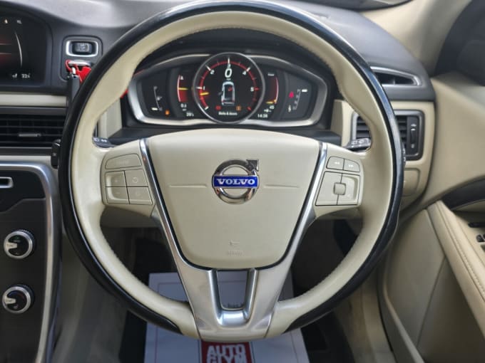 2025 Volvo Xc70