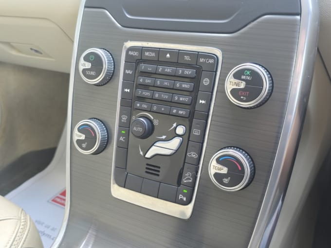 2025 Volvo Xc70