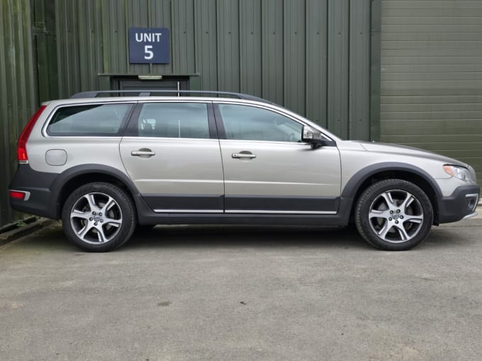 2025 Volvo Xc70