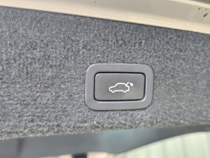 2025 Volvo Xc70