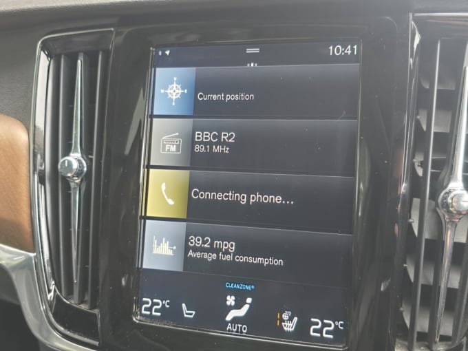 2025 Volvo V90