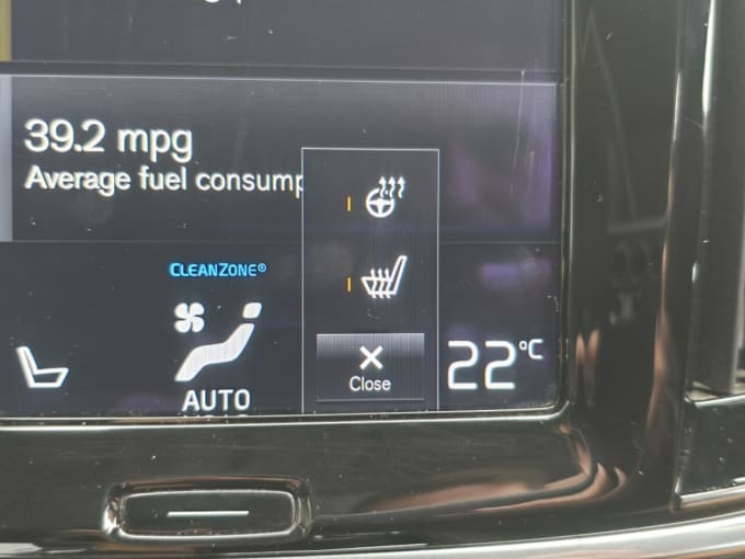 2025 Volvo V90
