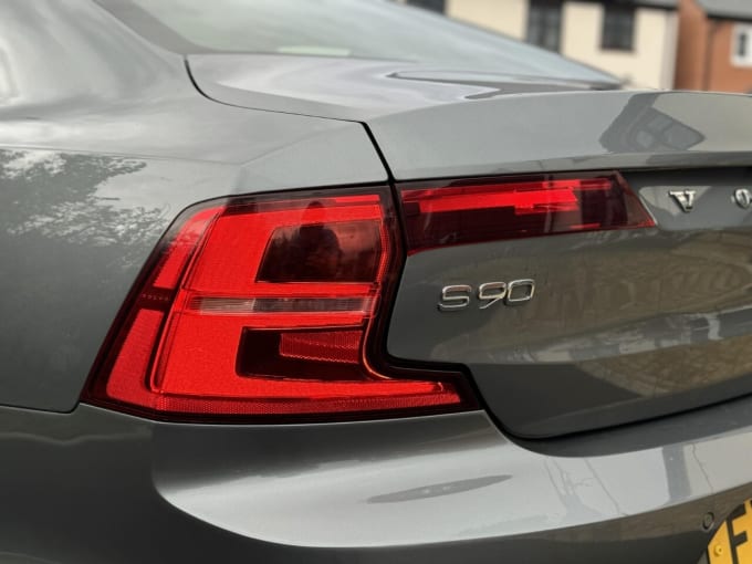 2018 Volvo S90