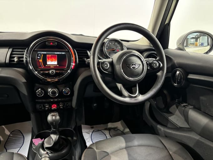 2025 Mini Hatch