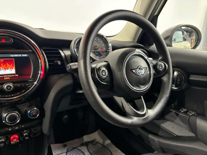 2025 Mini Hatch