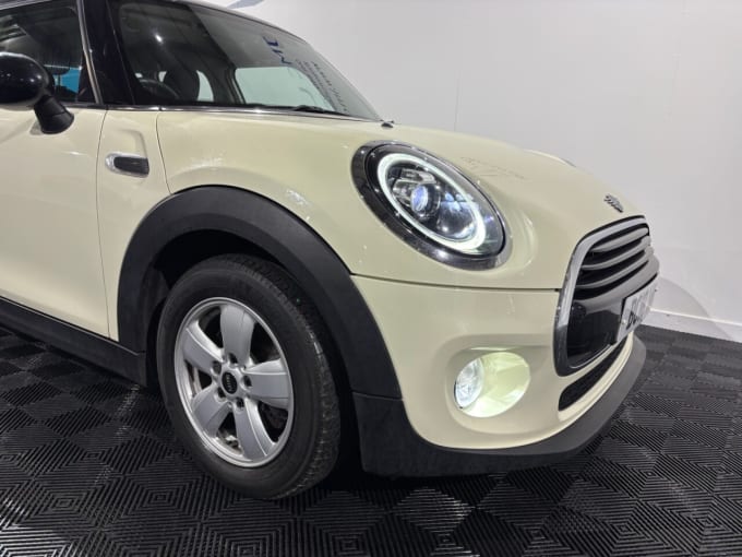 2025 Mini Hatch