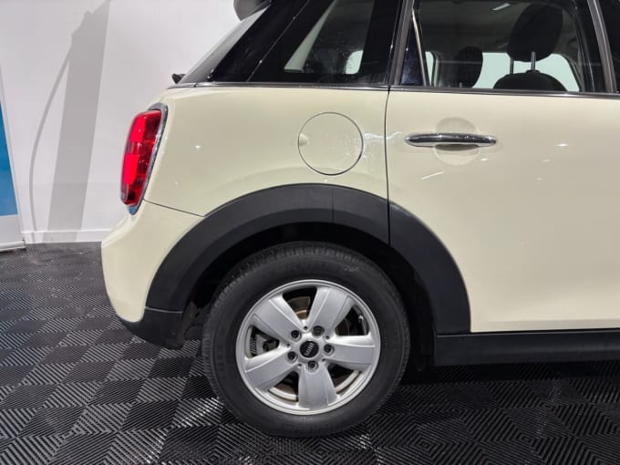 2025 Mini Hatch