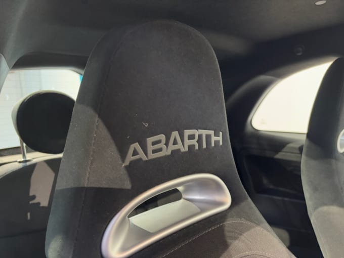 2025 Abarth 595