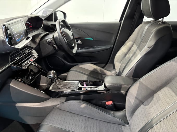 2025 Peugeot 208